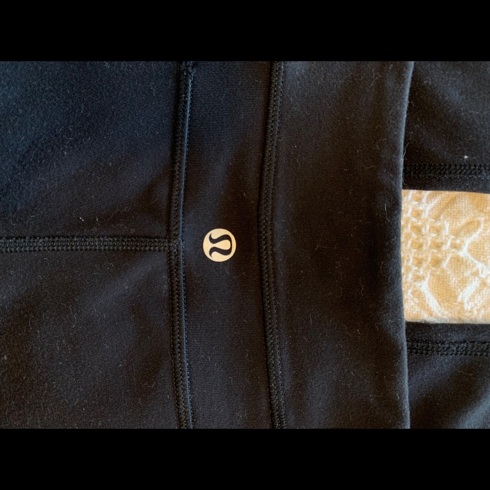 lululemon yoga pants